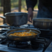 Frysetørret mad er en must-have til camping, vandreture og nødforsyninger. Med sin lange holdbarhed, lave vægt og nemme tilberedning er det perfekt til både friluftsliv og prepping.
